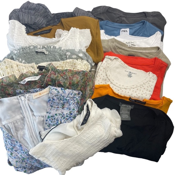 Blouses and T-Shirts Lot Summer Short sleeves Size XS, S, M 14 pieces - Picture 1 of 10